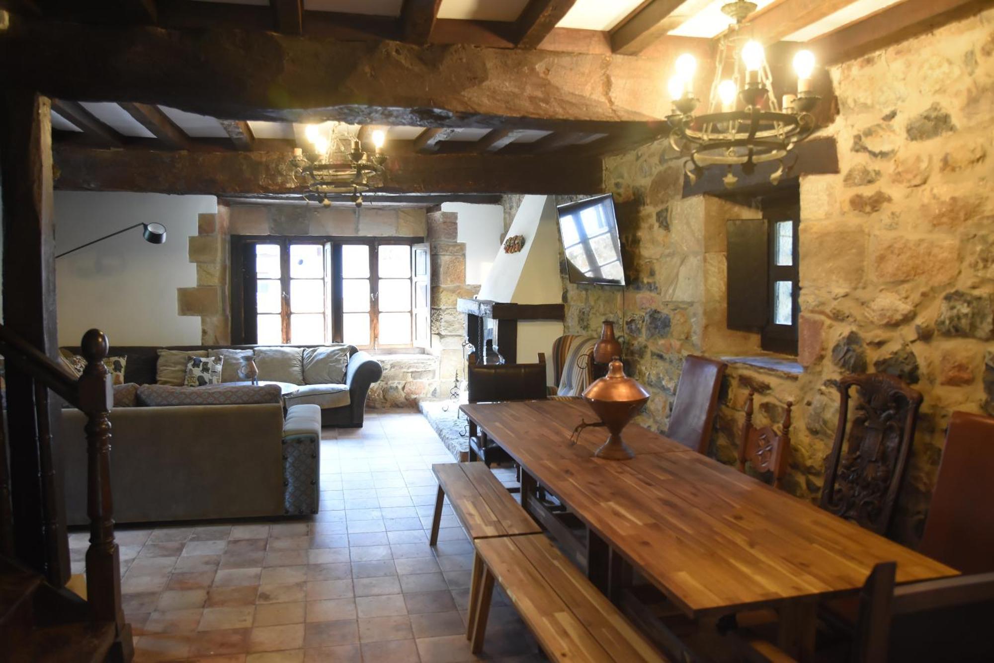 Espectacular Casa Rural En Castaneda Socobio Eksteriør billede