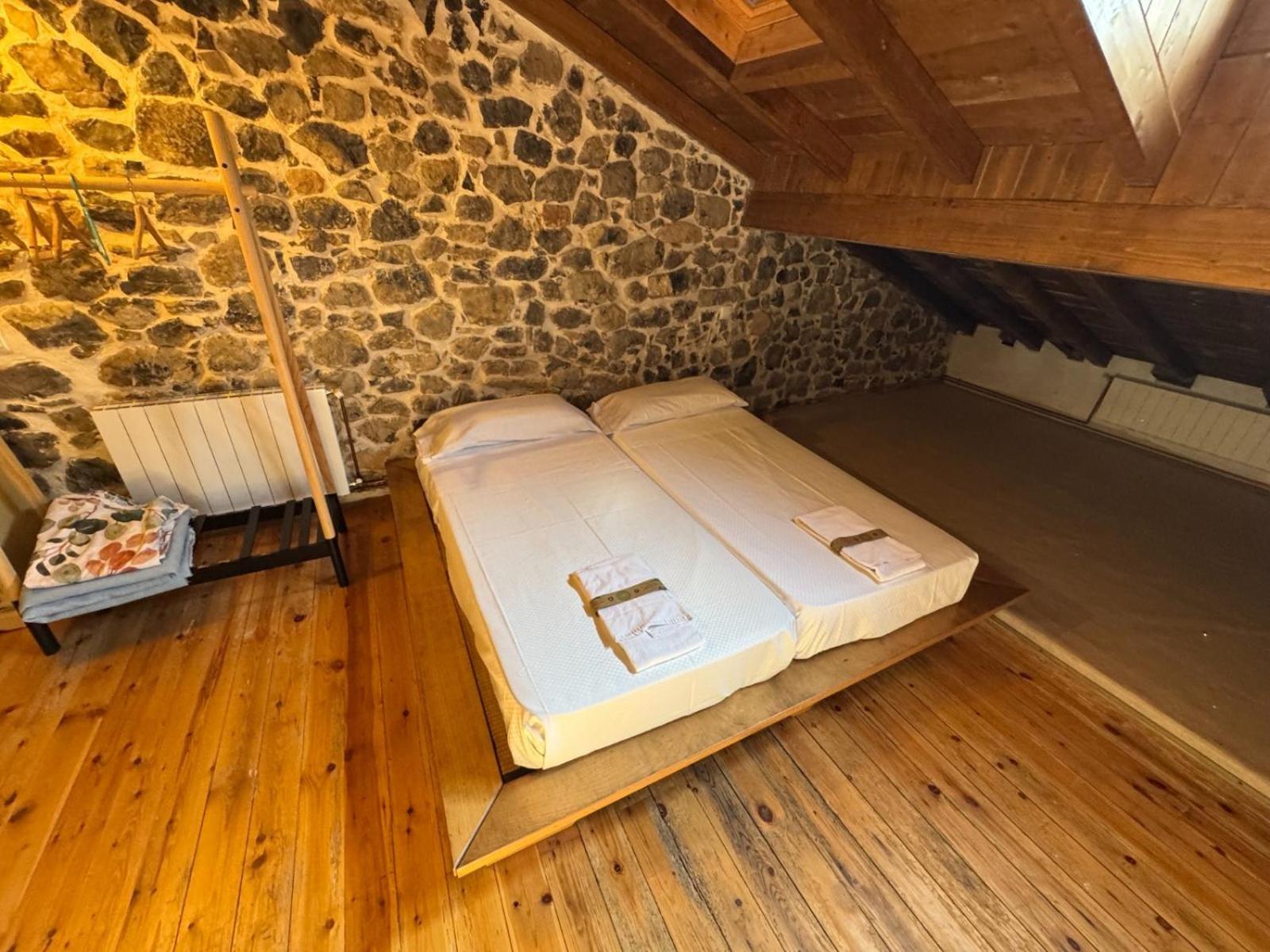 Espectacular Casa Rural En Castaneda Socobio Eksteriør billede