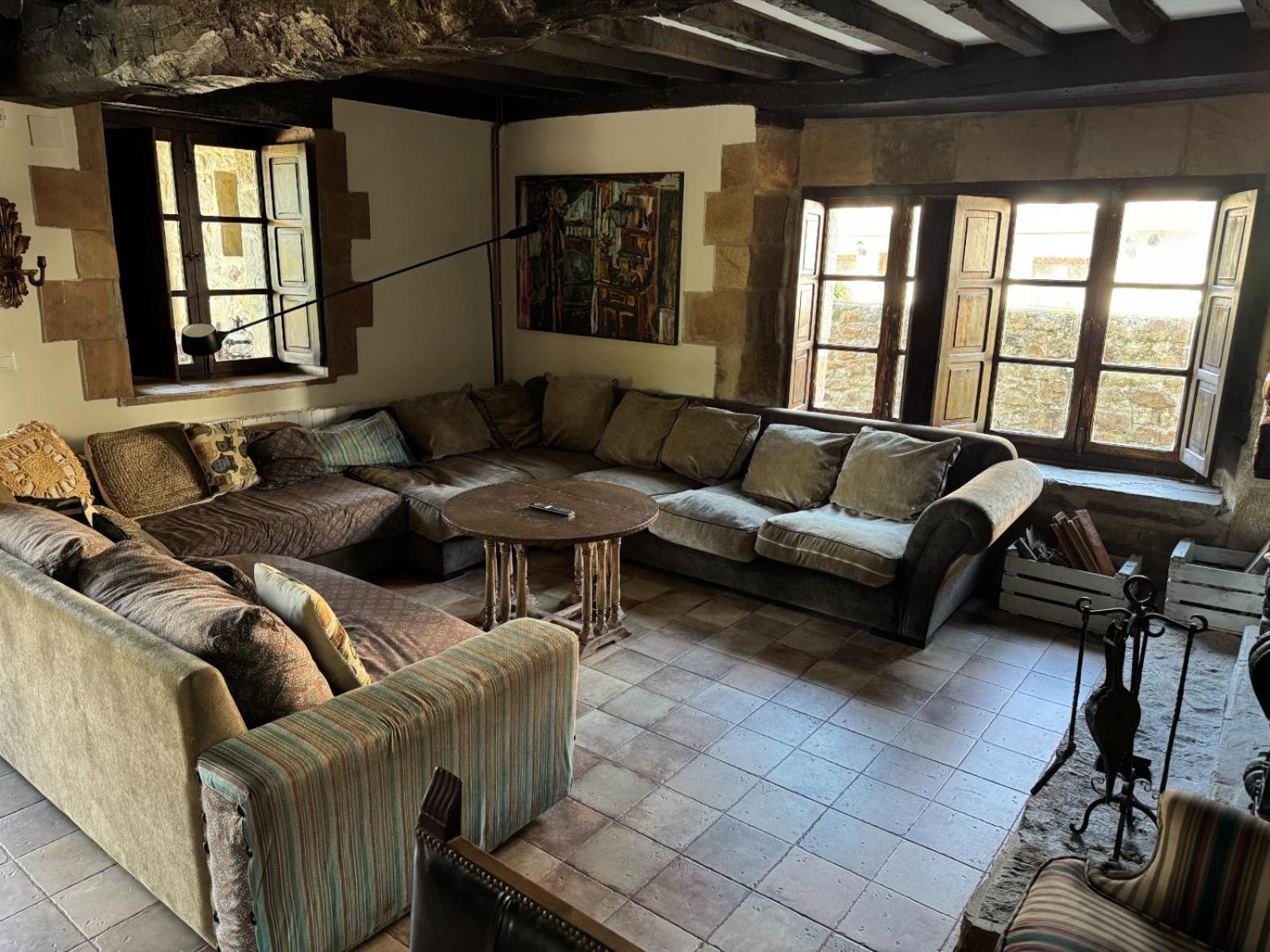 Espectacular Casa Rural En Castaneda Socobio Eksteriør billede